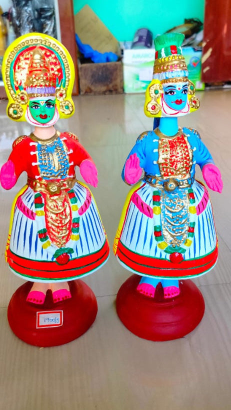 Dancing Ocsilating Heads